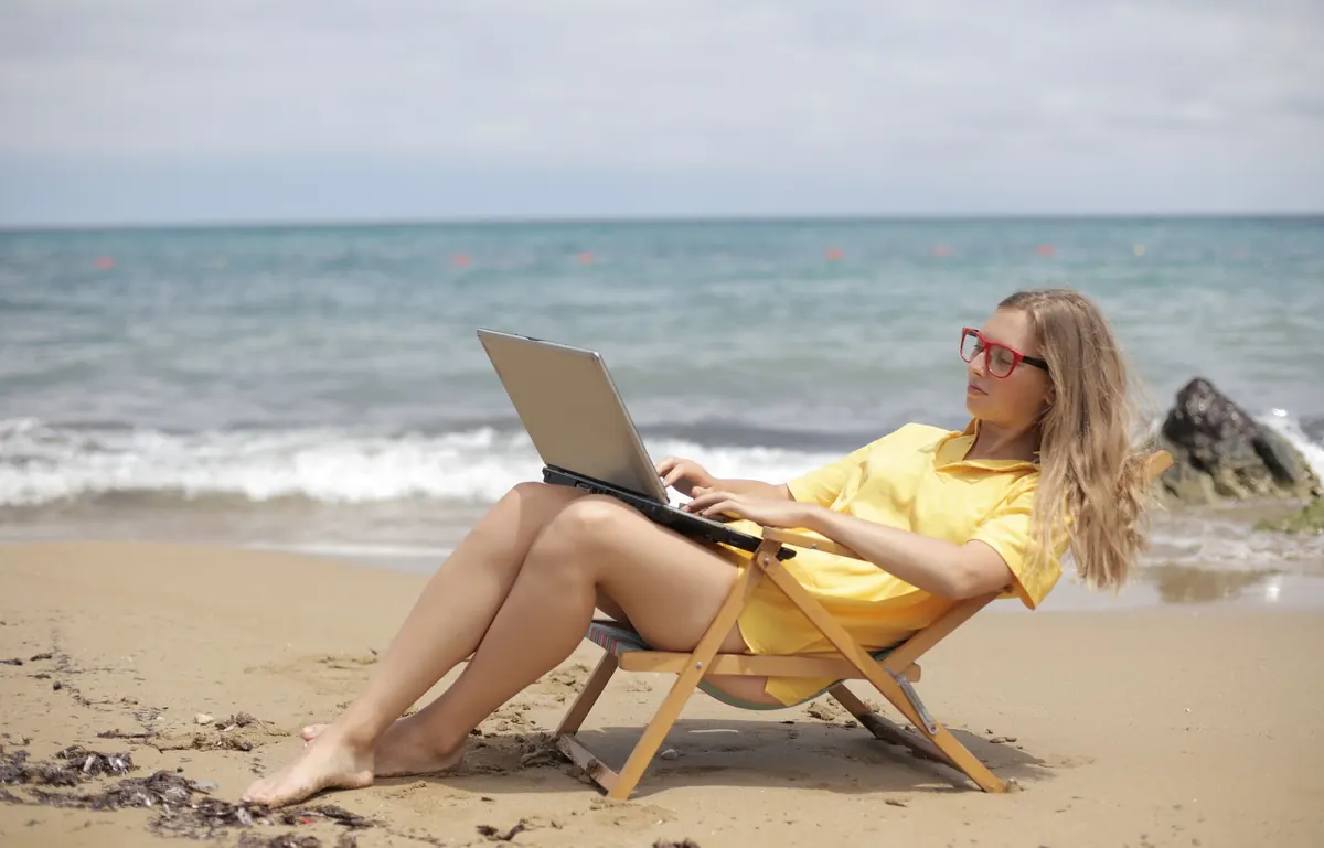 A Summer Holiday Deployment Freeze Checklist for Web Teams